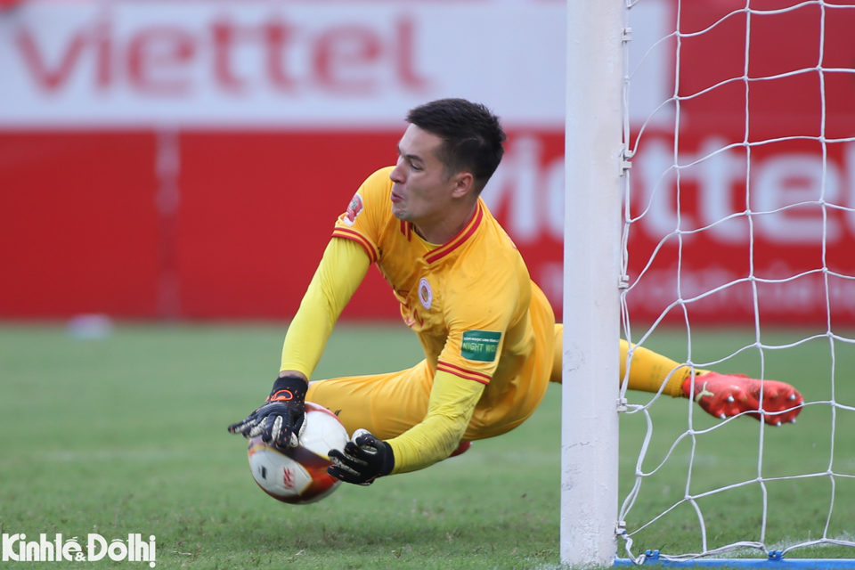 V-League 2023: Quang Hải ghi bàn đầu tiên, CAHN chạm 1 tay vào ngôi vương - Ảnh 10