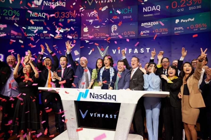 Cổ phiếu Vinfast tăng 255% trong ng&agrave;y đầu IPO. Ảnh: Bloomberg.&nbsp;