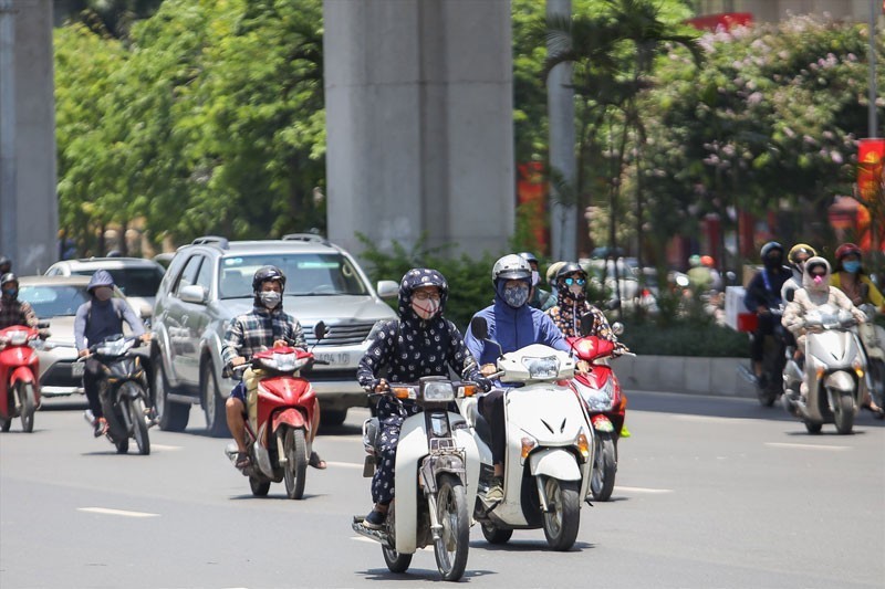 Dự b&aacute;o thời tiết ng&agrave;y 18/8/2023: H&agrave; Nội nắng n&oacute;ng bao tr&ugrave;m