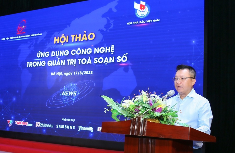 Phó Trưởng Ban Tuyên giáo Trung ương, Tổng Biên tập Báo Nhân dân, Chủ tịch Hội Nhà báo Việt Nam,  Lê Quốc Minh phát biểu khai mạc hội thảo