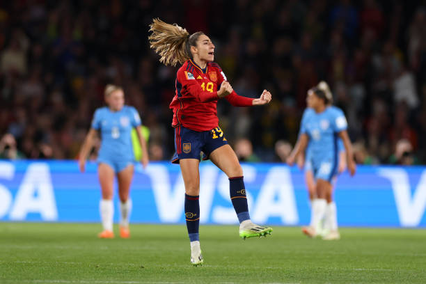 Lần đầu vô địch World Cup, tuyển nữ Tây Ban Nha ăn mừng đầy cảm xúc - Ảnh 2