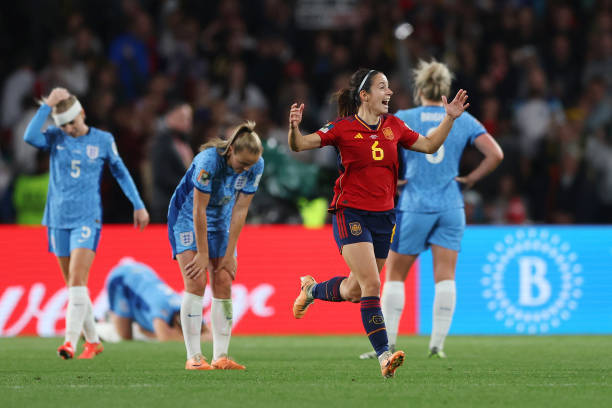 Lần đầu vô địch World Cup, tuyển nữ Tây Ban Nha ăn mừng đầy cảm xúc - Ảnh 3