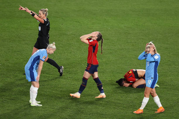 Lần đầu vô địch World Cup, tuyển nữ Tây Ban Nha ăn mừng đầy cảm xúc - Ảnh 4