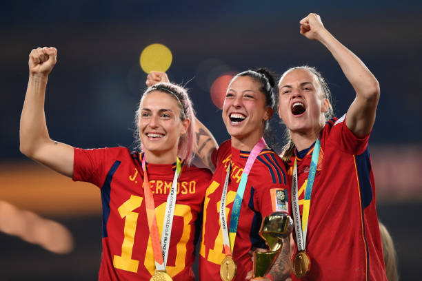 Lần đầu vô địch World Cup, tuyển nữ Tây Ban Nha ăn mừng đầy cảm xúc - Ảnh 11