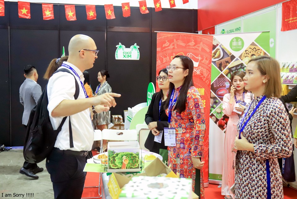 Doanh nghiệp Việt Nam giới thiệu sản phẩm tại FLAsia 2023. Ảnh: Thu Hương