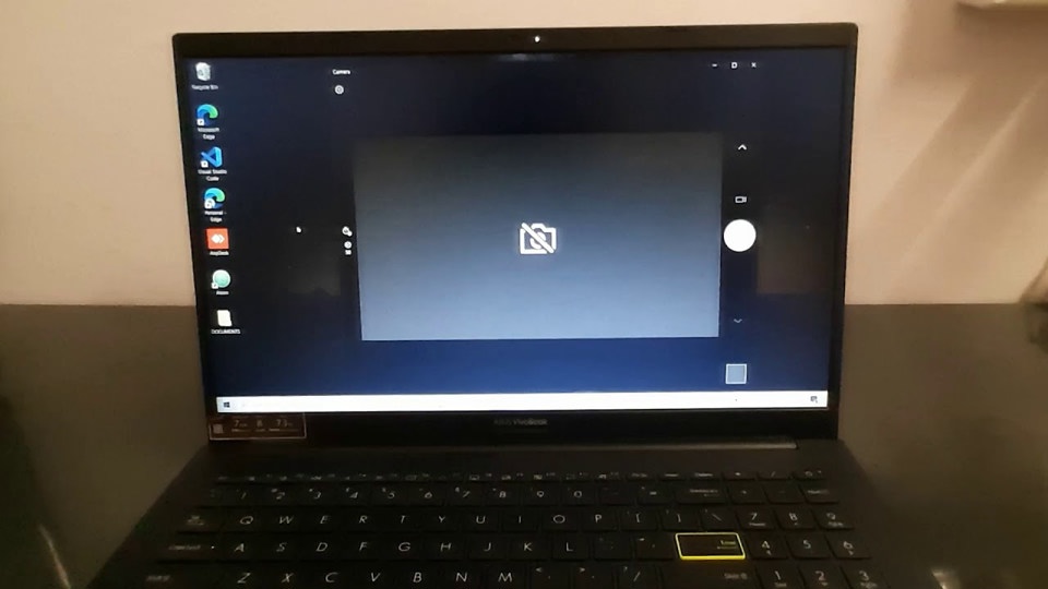 Camera laptop kh&ocirc;ng sử dụng được g&acirc;y bất tiện cho người d&ugrave;ng