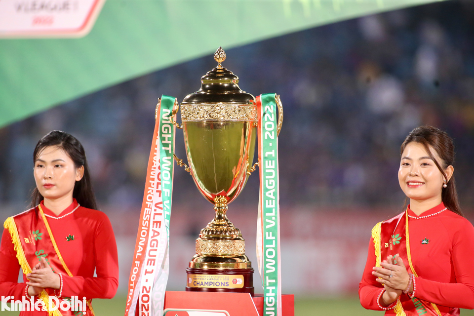 Hai kịch bản trao cup v&ocirc; địch V-League 2023 tại Mỹ Đ&igrave;nh v&agrave; H&agrave;ng Đẫy