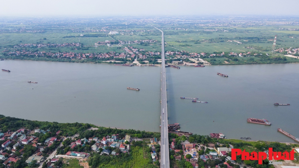 Chiêm ngưỡng những cây cầu bắc qua sông Hồng ở Hà Nội - Ảnh 1