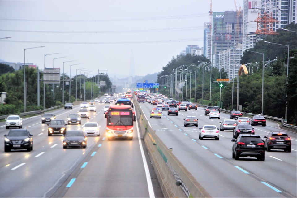 Đường cao tốc Gyeongbu, H&agrave;n Quốc.