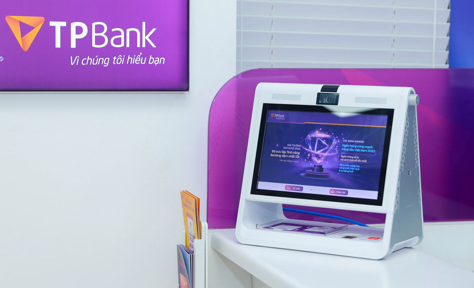 TPBank ra mắt dịch vụ ‘trợ lý số’ 5 sao tại quầy giao dịch - Ảnh 1