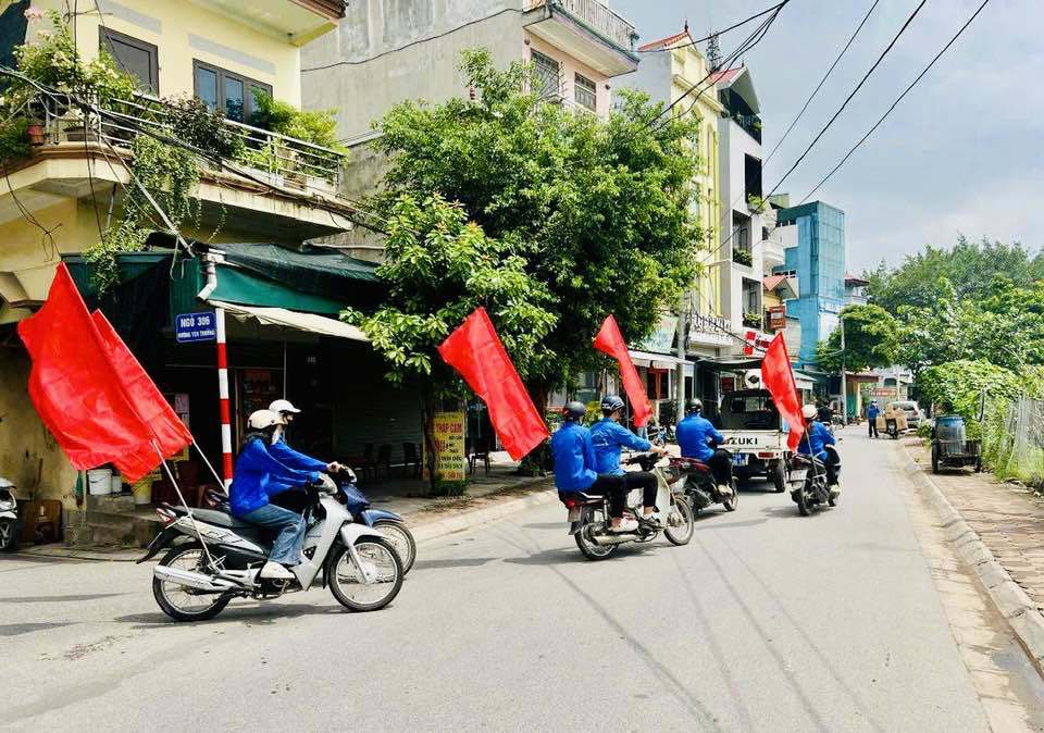 Đo&agrave;n thanh ni&ecirc;n x&atilde; Dương Quang l&agrave; một trong những đội xung k&iacute;ch trong tuy&ecirc;n truyền lưu động.