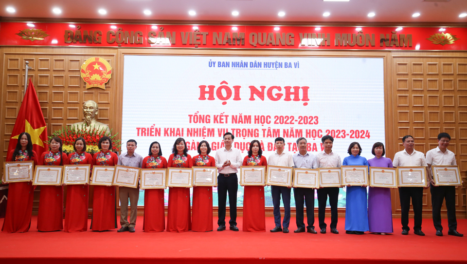 Ngành Giáo dục Ba Vì đẩy mạnh ứng dụng CNTT trong năm học mới - Ảnh 3