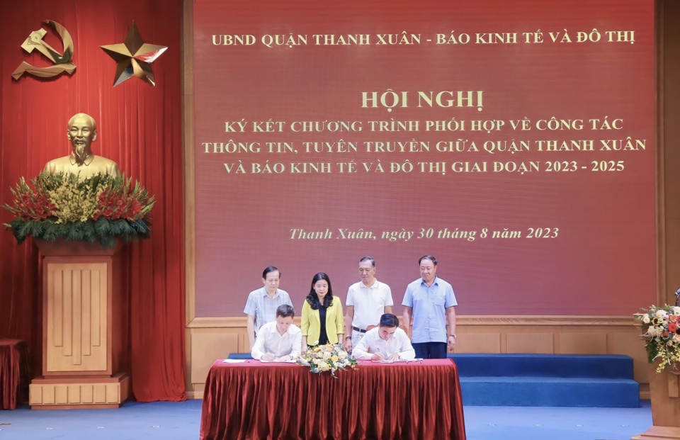 Báo Kinh tế&Đô thị và quận Thanh Xuân phối hợp đẩy mạnh thông tin tuyên truyền - Ảnh 1