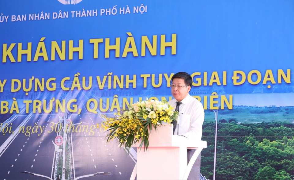 Ph&oacute; Chủ tịch UBND TP H&agrave; Nội Dương Đức Tuấn ph&aacute;t biểu tại buổi lễ. Ảnh: Thanh Hải.