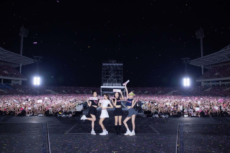 Sự kiện Born Pink tour tại Mỹ Đình đã thu hút khoảng 67.000 khán giả. Ảnh: Fanpage BlackPink