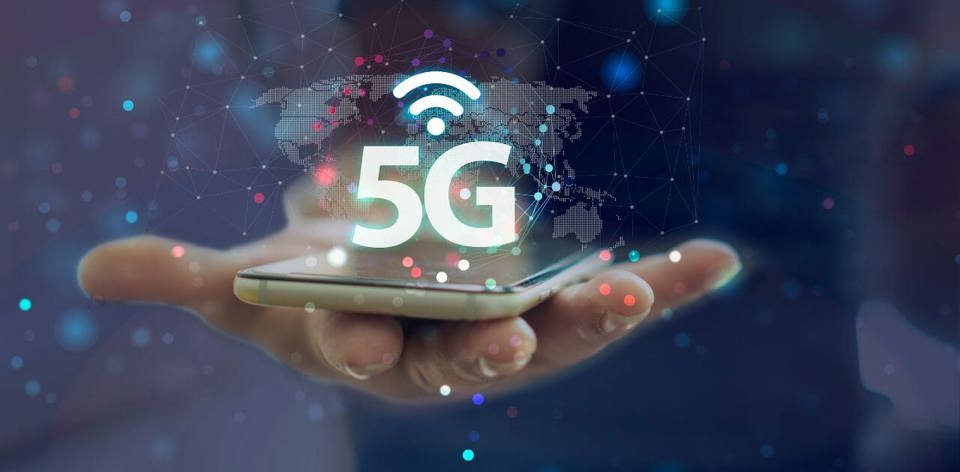 Bộ TT&amp;TT sẽ triển khai kế hoạch thương mại h&oacute;a 5G v&agrave;o cuối năm nay.