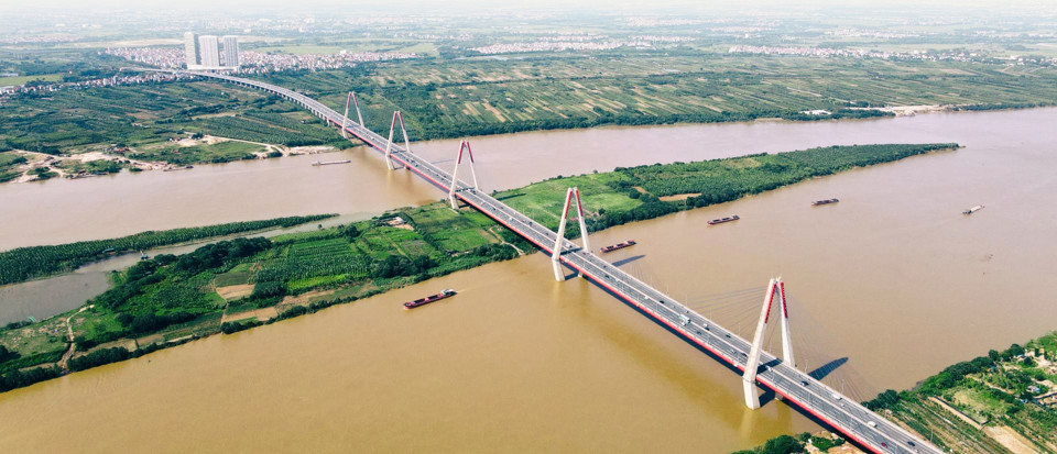 Sông Hồng đoạn chảy qua TP Hà Nội. Ảnh: Phạm Hùng