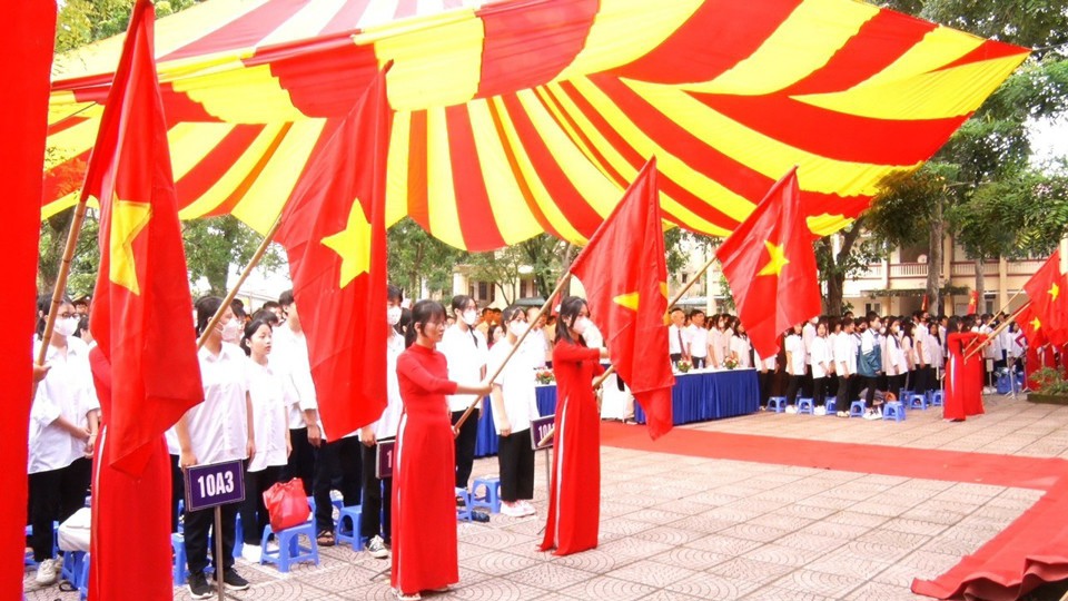 Học sinh huyện Thanh Oai hân hoan đón chào năm học mới - Ảnh 2