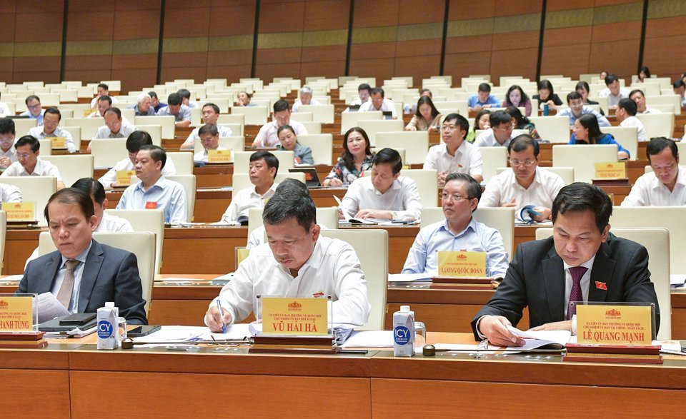 C&aacute;c đại biểu tham dự hội nghị tại điểm cầu Nh&agrave; Quốc hội. Ảnh: Quochoi.vn