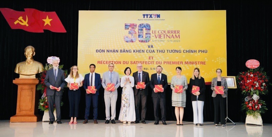 Báo Le Courrier du Vietnam tổ chức lễ kỷ niệm 