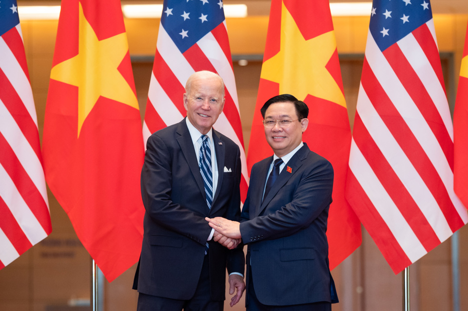 Chủ tịch Quốc hội Vương Đình Huệ và Tổng thống Mỹ Joe Biden. Ảnh: Quochoi.vn