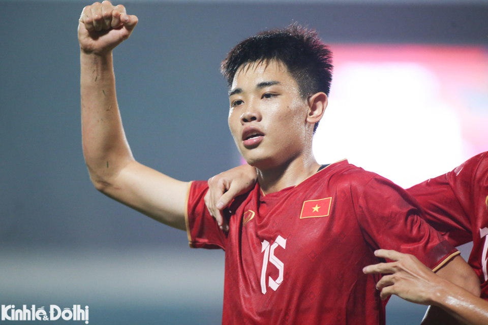 U23 Việt Nam đánh rơi chiến thắng trước U23 Singapore - Ảnh 1