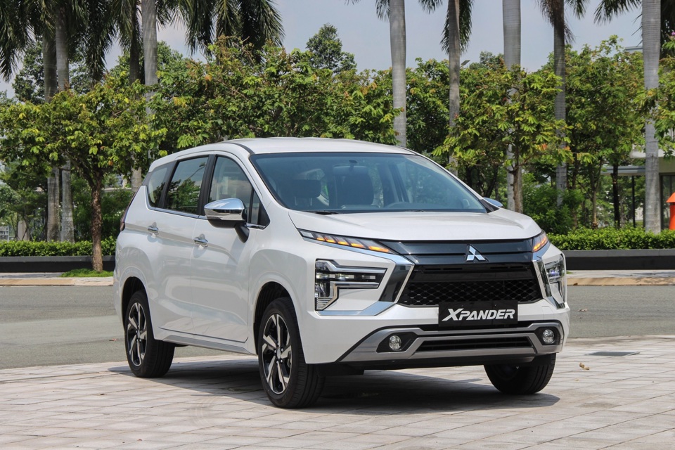 Gi&aacute; xe &ocirc; t&ocirc; h&ocirc;m nay 12/9: Mitsubishi Xpander khuyến mại nhiều, chỉ từ 555 triệu