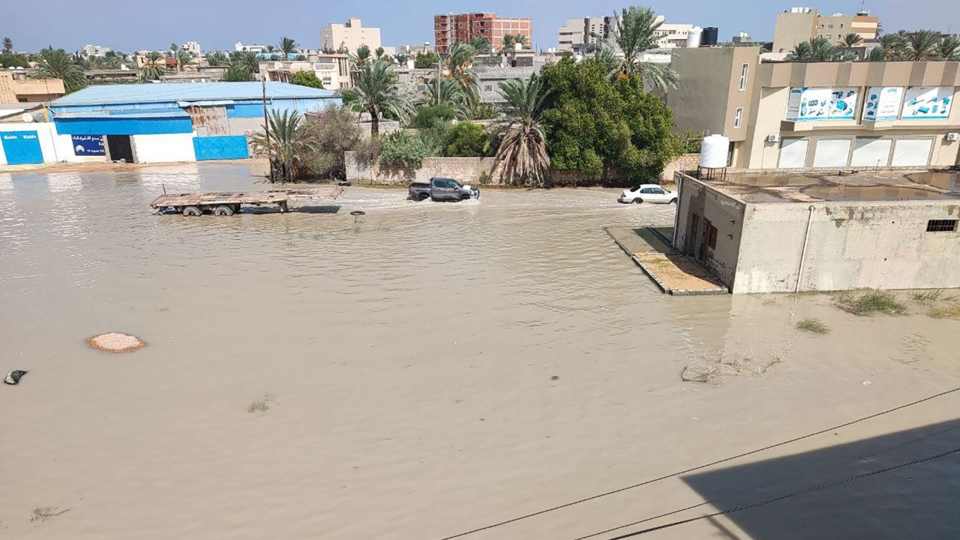 Nh&agrave; cửa, phương tiện v&agrave; nơi l&agrave;m việc bị hư hại sau lũ lụt ở Misrata, Libya v&agrave;o ng&agrave;y 10/9/2023.&nbsp;Ảnh:&nbsp;CNN