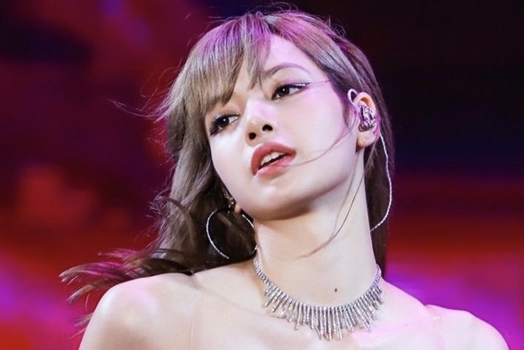 Lisa nh&oacute;m Blackpink. Ảnh: YG