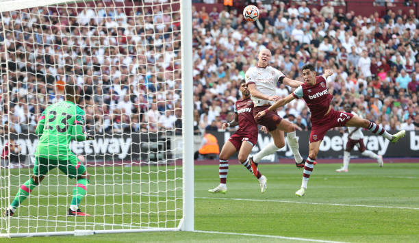 Man City ngược d&ograve;ng ấn tượng trước&nbsp;West Ham. Ảnh: Getty.