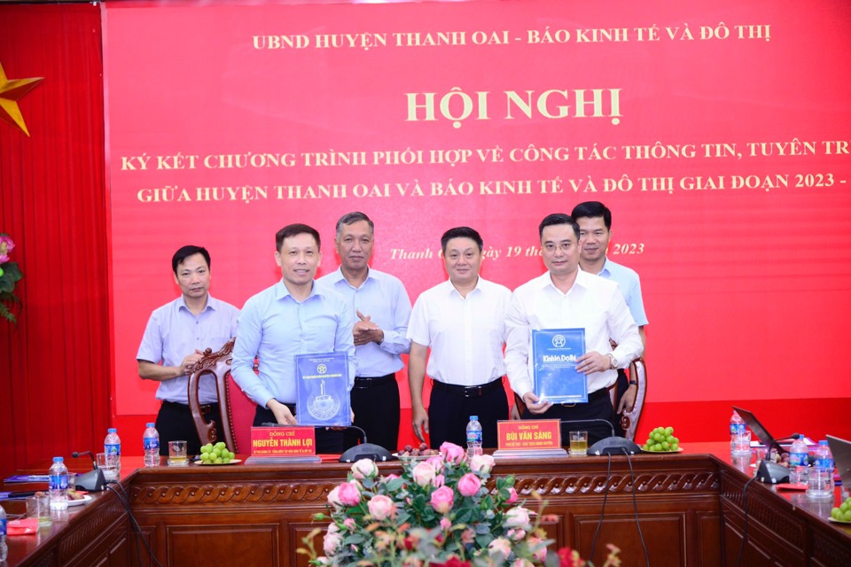 Báo Kinh tế & Đô thị và huyện Thanh Oai phối hợp đẩy mạnh tuyên truyền - Ảnh 1