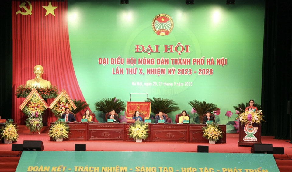 Đo&agrave;n chủ tịch đại hội. Ảnh: Thanh Hải