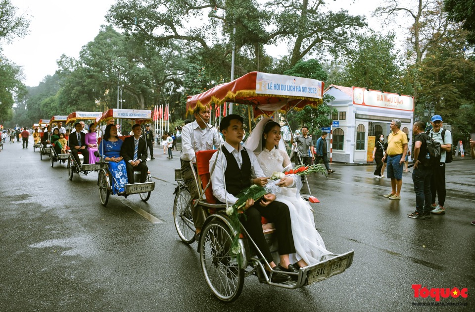 Festival Thu Hà Nội với Chủ đề“Thu Hà Nội - Đến để yêu”năm 2023 hứa hẹn nhiều hoạt động văn hóa hấp dẫn du khách. Ảnh: Nam Nguyễn