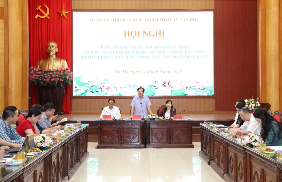 Quang cảnh hội nghị.