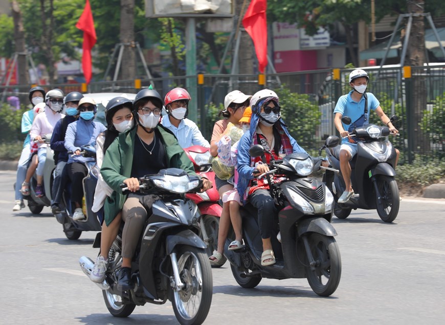 Dự b&aacute;o thời tiết ng&agrave;y 24/9/2023: H&agrave; Nội chiều tối v&agrave; đ&ecirc;m c&oacute; mưa, ng&agrave;y nắng n&oacute;ng. Ảnh: TTXVN