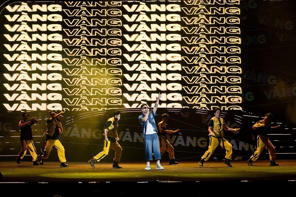 Dàn hợp xướng hơn 3.500 người trong PVcomBank Concert “Hành trình vàng son” - Ảnh 5