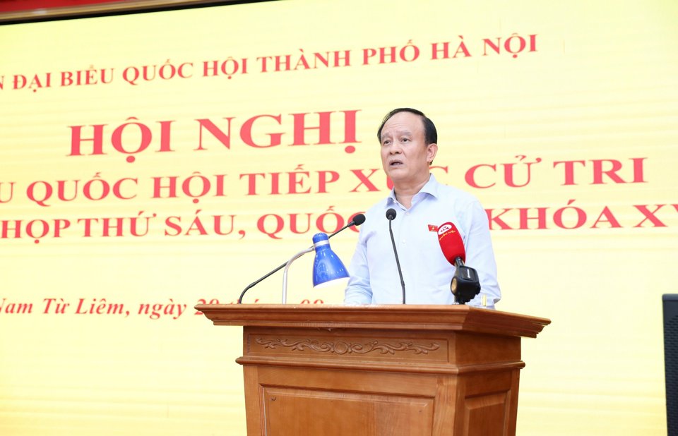 Chủ tịch HĐND TP H&agrave; Nội Nguyễn Ngọc Tuấn ph&aacute;t biểu kết luận tại hội nghị