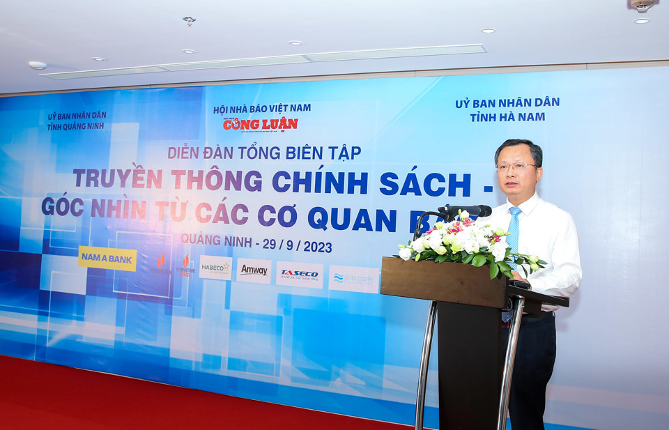 &Ocirc;ng Cao Tường Huy &ndash; quyền Chủ tịch UBND tỉnh Quảng Ninh ph&aacute;t biểu tại Diễn đ&agrave;n.