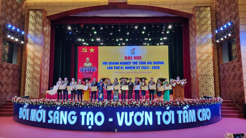 Hội DN trẻ Hải Dương xứng đ&aacute;ng l&agrave; một trong những l&aacute; cờ đầu trong c&ocirc;ng t&aacute;c Hội v&agrave; phong tr&agrave;o Doanh nh&acirc;n trẻ khu vực Đồng bằng s&ocirc;ng Hồng. Ảnh Thu Hằng