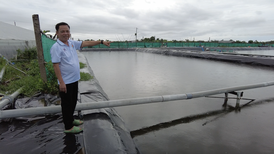 &Ocirc;ng Ng&ocirc; Văn Đệ ở x&atilde; Long Kh&aacute;nh, huyện Duy&ecirc;n Hải, tỉnh Tr&agrave; Vinh đ&atilde; được b&igrave;nh chọn l&agrave; 1 trong 100 gương mặt n&ocirc;ng d&acirc;n của cả nước nhận danh hiệu N&ocirc;ng d&acirc;n Việt Nam xuất sắc 2023.