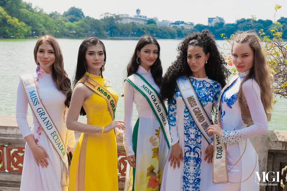 Miss Grand International Hoa hậu Hòa bình Quốc tế 2023 diện áo dài thăm Hà Nội - Ảnh 23