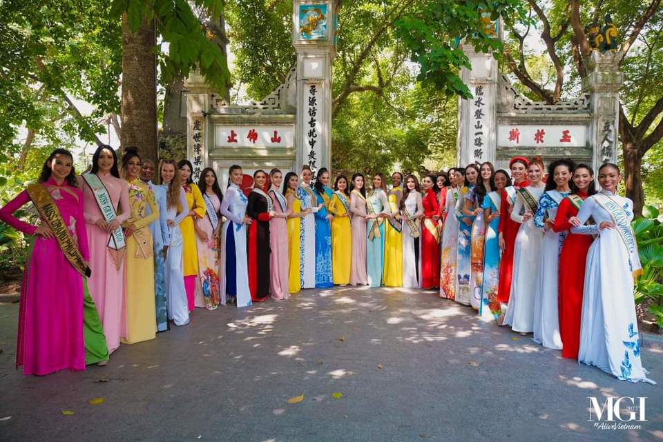 Miss Grand International Hoa hậu Hòa bình Quốc tế 2023 diện áo dài thăm Hà Nội - Ảnh 22