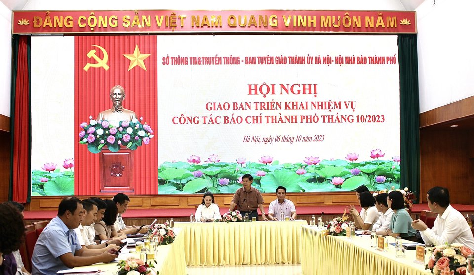 Ph&oacute; Trưởng ban Thường trực Ban Tuy&ecirc;n gi&aacute;o Th&agrave;nh ủy Phạm Thanh Học ph&aacute;t biểu kết luận hội nghị.