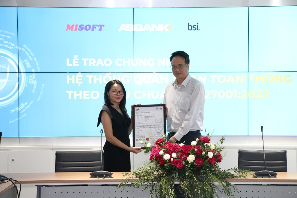 ABBank là ngân hàng đầu tiên đạt chứng nhận ISO 27001:2022 về an toàn thông tin - Ảnh 2