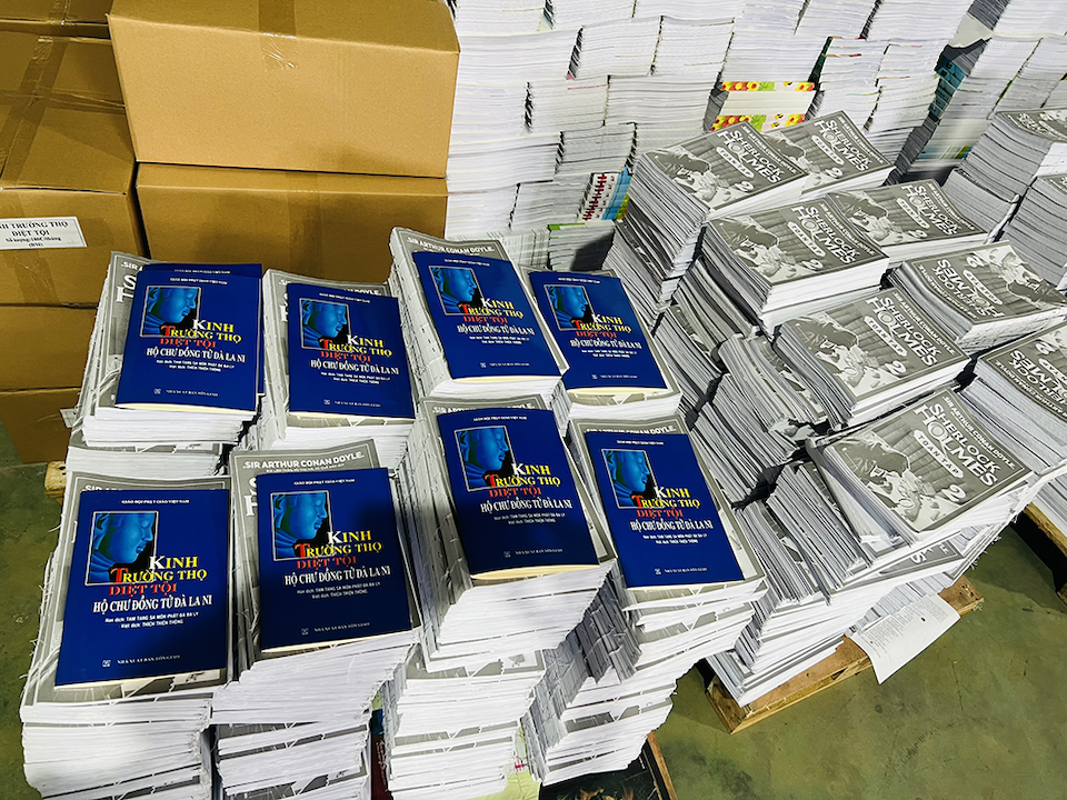 TP Hồ Chí Minh phát hiện hàng chục nghìn ấn phẩm sách, lịch in lậu - Ảnh 1