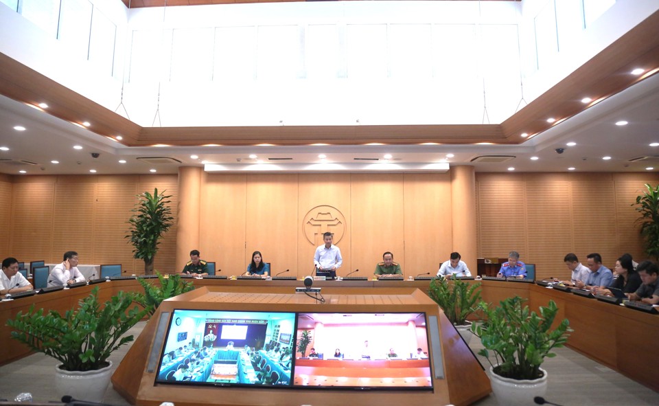 Hội nghị trực tuyến diễn ra tại đầu cầu H&agrave; Nội.