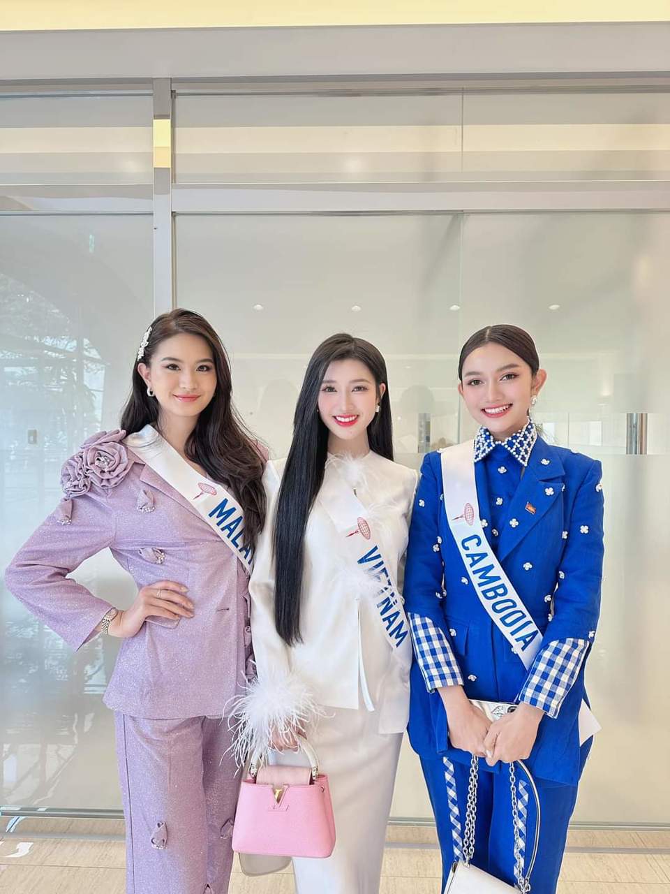 Á hậu Phương Nhi giành giải thưởng đầu tiên Miss International Hoa hậu Quốc tế 2023 - Ảnh 2