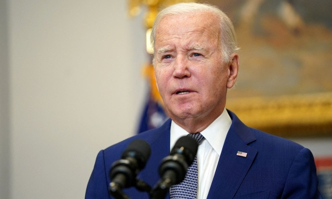 Tổng thống Mỹ Joe Biden ph&aacute;t biểu tại Nh&agrave; Trắng h&ocirc;m 1/10. Ảnh: Reuters &nbsp;