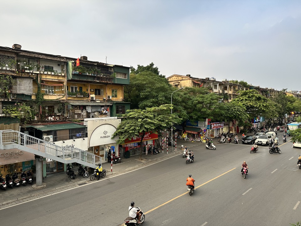 Thời tiết ngày 16/10: Hà Nội ngày nắng, có nơi trên 31 độ - Ảnh 1