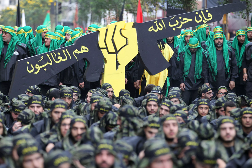 Hezbollah l&agrave; lực lượng b&aacute;n qu&acirc;n sự h&ugrave;ng mạnh nhất Trung Đ&ocirc;ng hiện tại. Nguồn: Al Jazeera.